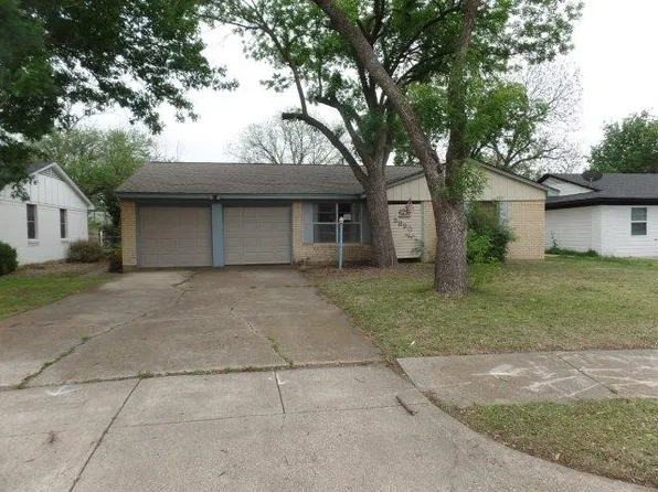 2820 Belhaven Dr, Mesquite, TX 75150