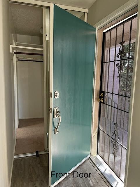 1st image of 939 Via Casitas