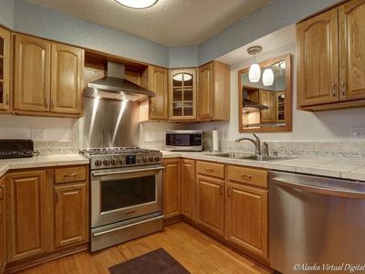 2064 Cliffside Dr #9B-2, Anchorage, AK, 99501