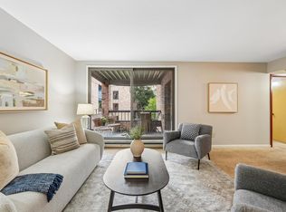 Eastwood, Shorewood, WI 53211