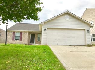 1448 Round Lake Rd, Greenwood, IN 46143