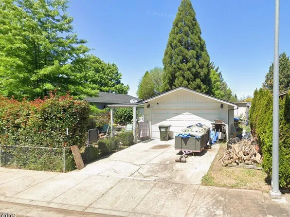 547 Van Wey Cir, Eagle Pt, OR 97524