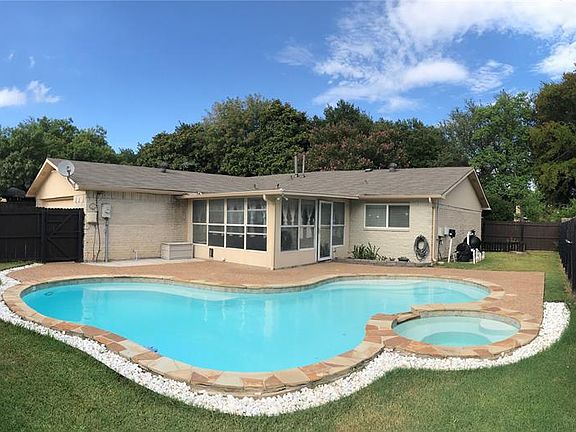 2nd image of 3313 Garner Ln