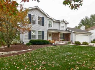 1325 Red Oak Ln, Rockford, IL 61107