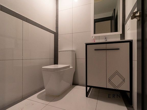 5th image of 306 Stockholm St #1C