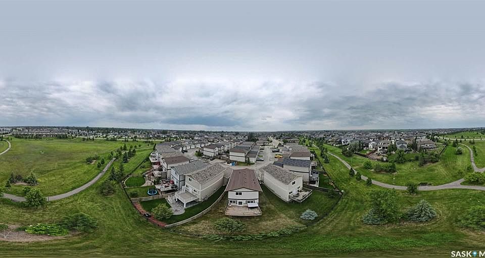 1st image of UNIT 16-202 Mckague CRESCENT