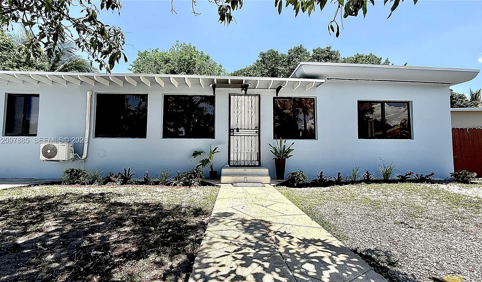 Avocado Estates — Photo 1