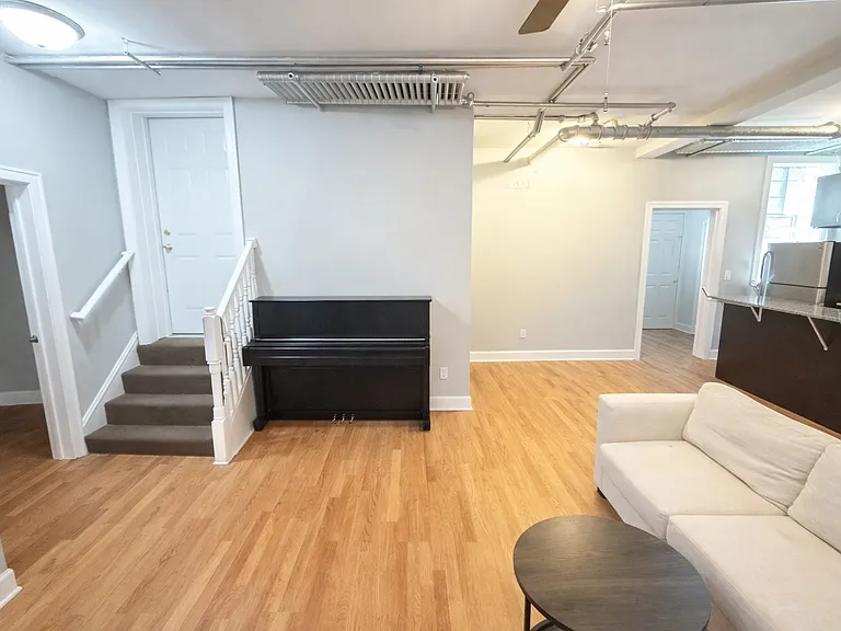 3155 W Augusta Blvd #G — Photo 4