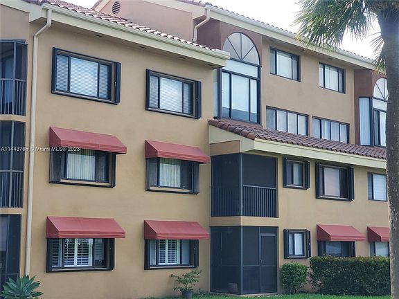 4th image of 15535 Miami Lakeway N APT 202