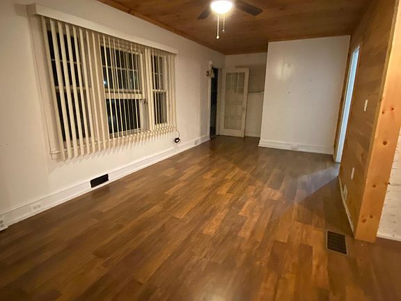 2nd image of 4 Lincoln Ave
