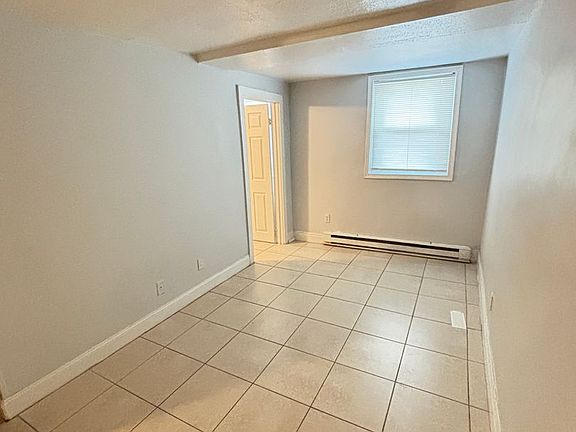 3rd image of 384 W Tilghman St #8