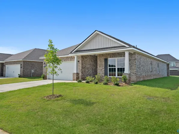 303 Keller Dr, Hazel Green, AL 35750