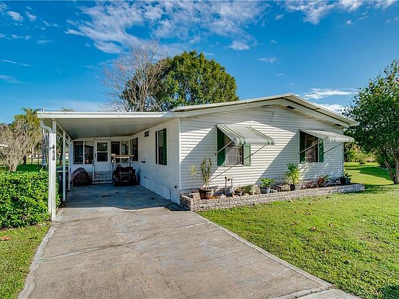 3rd image of 538 Lazy Lake Dr E