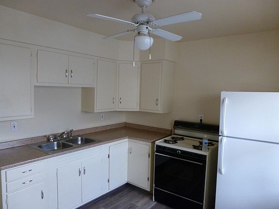 3rd image of 3138 165th St #4