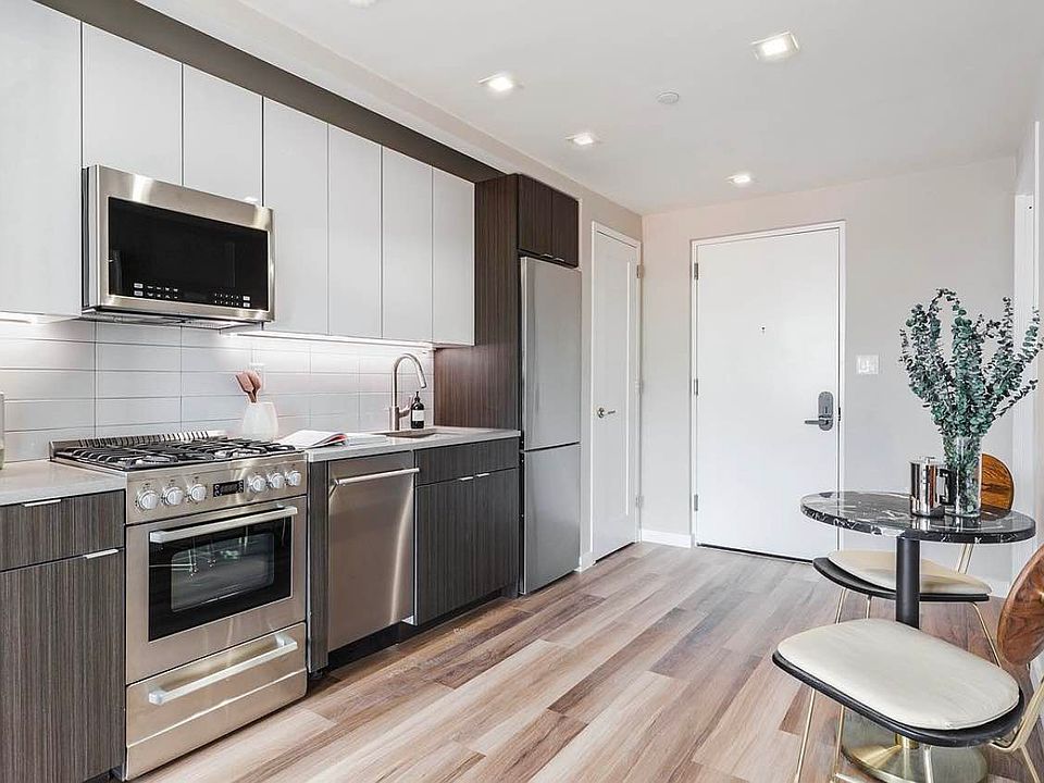 2nd image of 2415 Church Ave APT 304