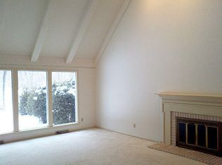 12425 N Golf Dr, Mequon, WI 53092