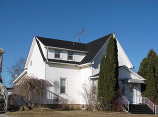 1422 Mayflower Ave, Sheboygan, WI 53083