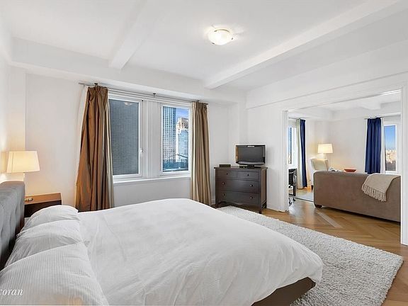 5th image of 160 Central Park S #3007