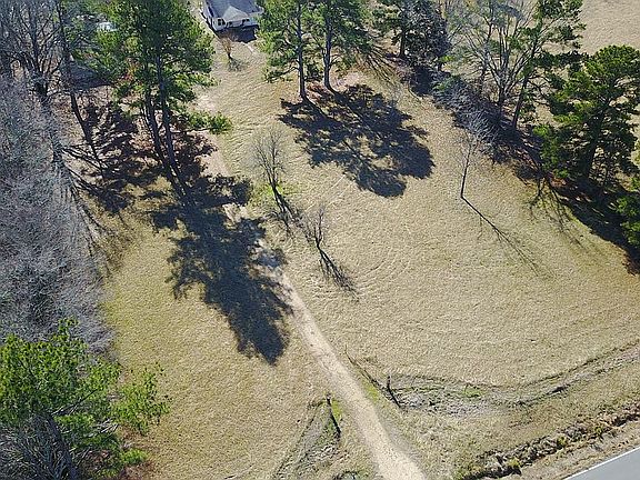 2nd image of 1143 Lone Sassafras Trl