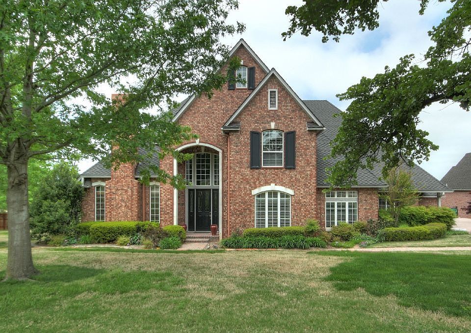 1st image of 5433 Oak Leaf Dr
