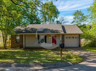 9 Point West Cir, Little Rock, AR 72211