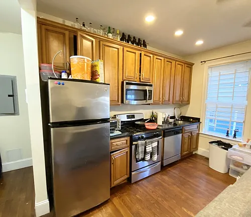 178 Hillside St #1A Photo 1