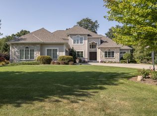 3275 Waterleaf Ln, Hartland, WI 53029