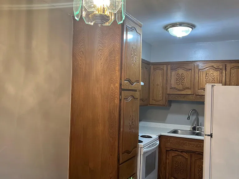 3608 Lafayette Dr NE #B — Photo 7