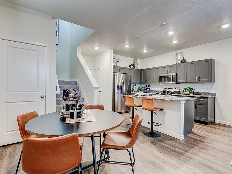 13438 Oneida Ln — Photo 8