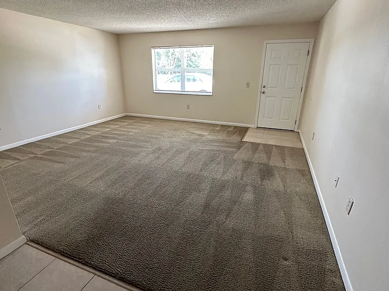544 SW 35th St — Photo 101
