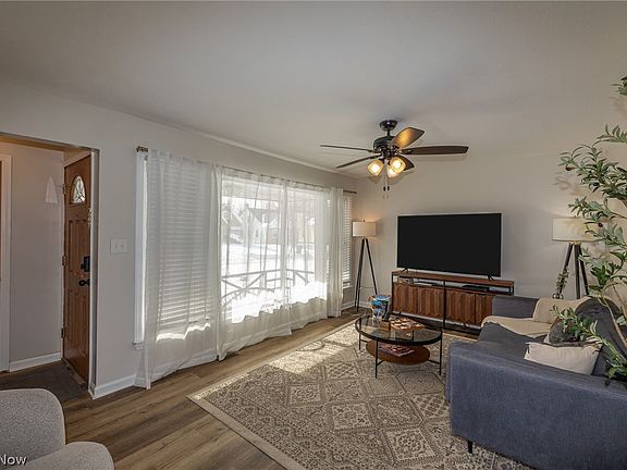 4th image of 3763 Salisbury Rd