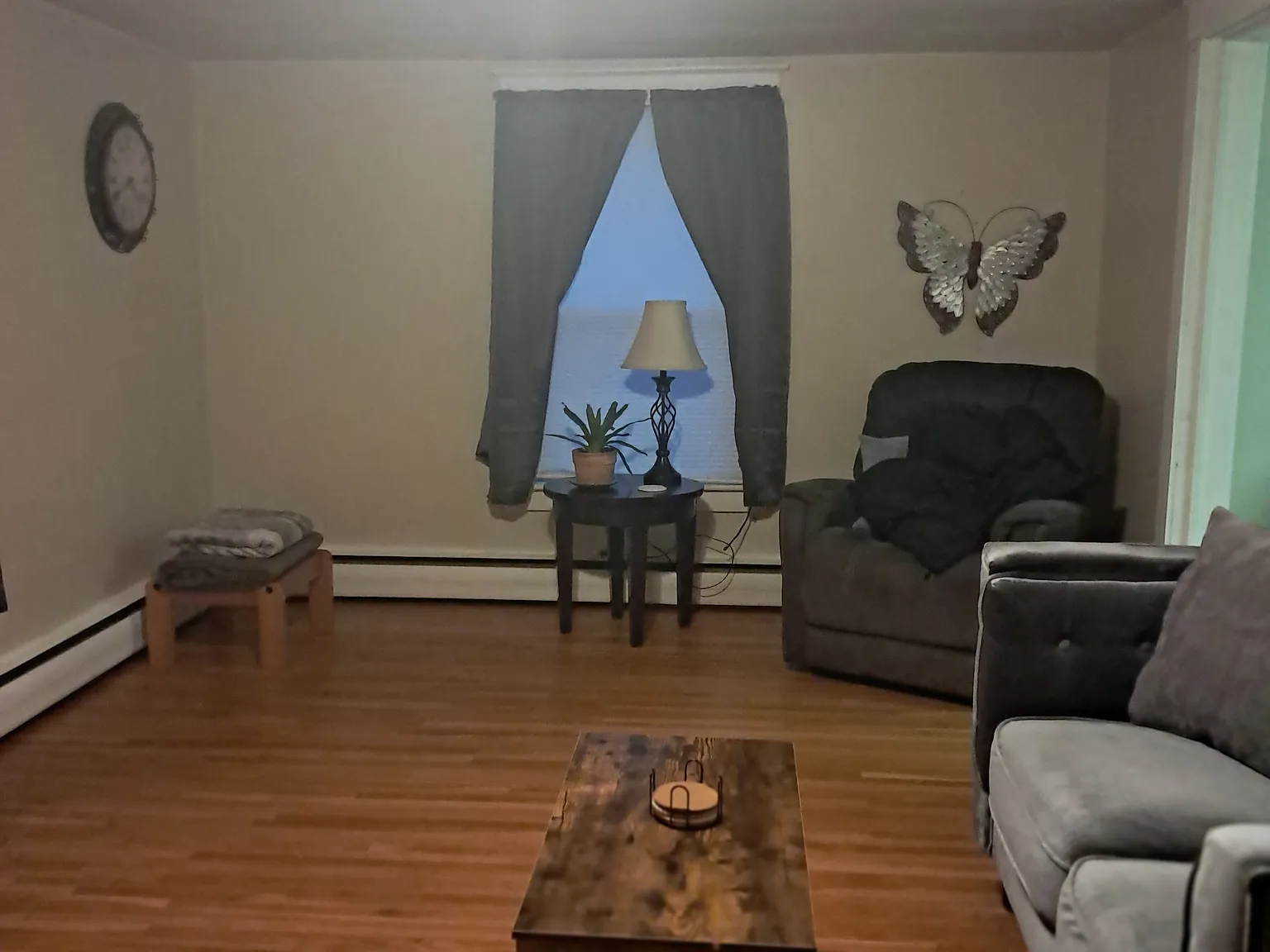 1 bed, $1,200 — Photo 2