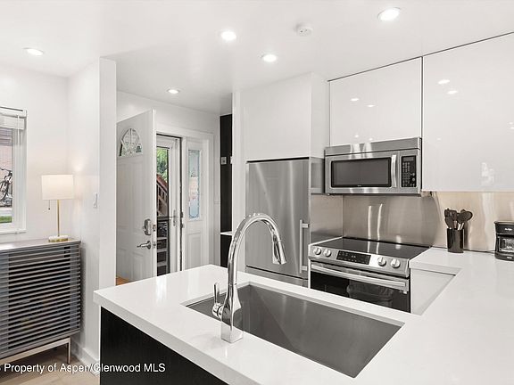 5th image of 805 E Cooper Ave APT 2