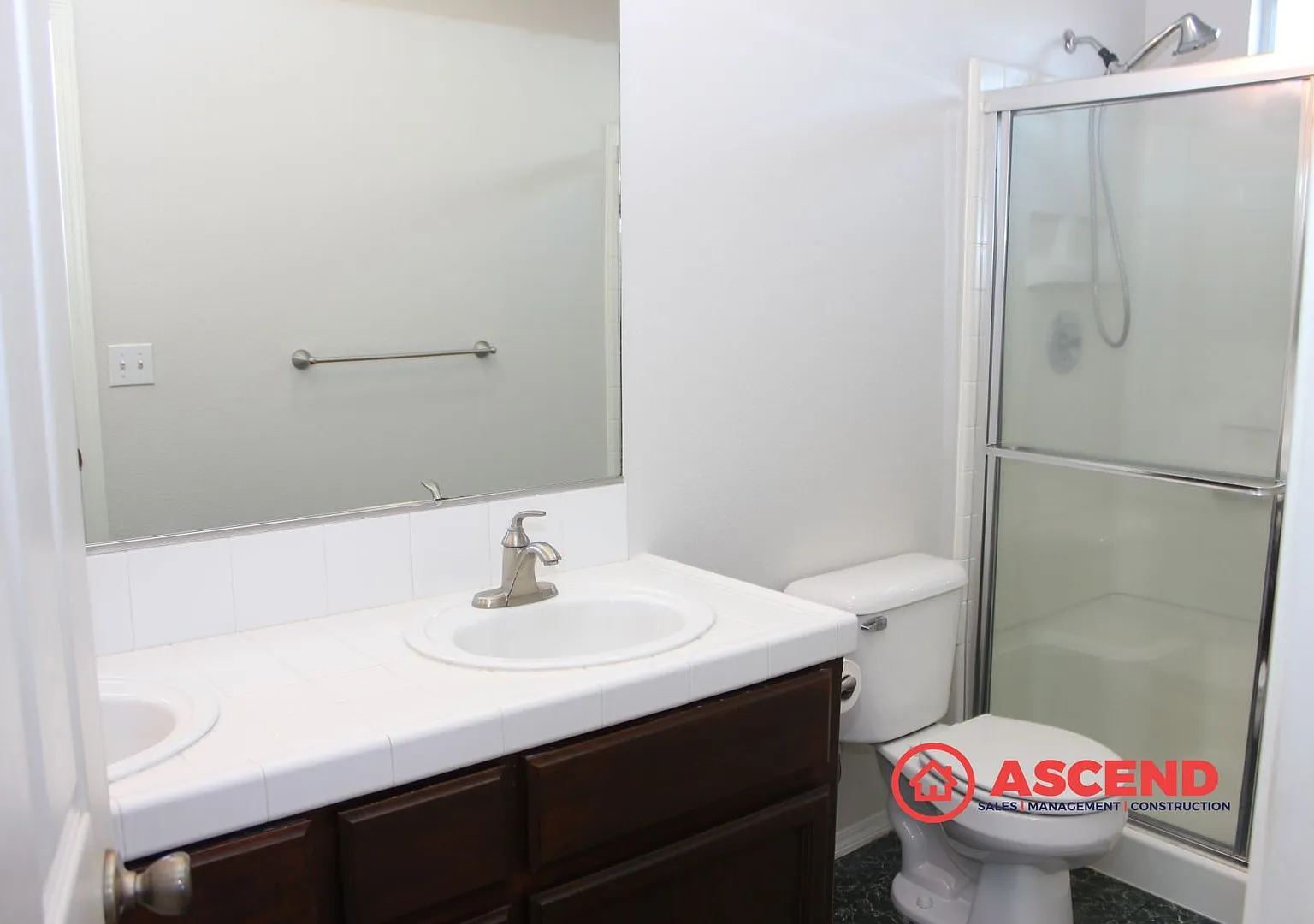 Poolside Living in Rosedale Spacious 3 Bed / 2 Bath Home! — Photo 4