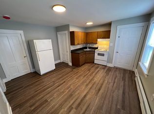 215 Providence St #1A, Putnam, CT 06260
