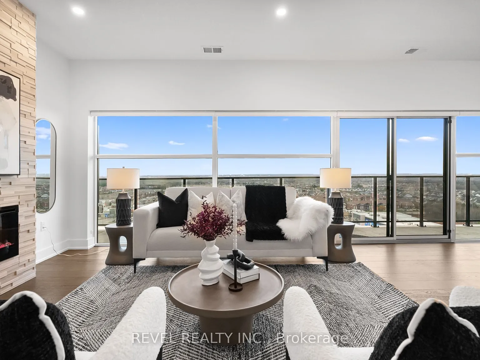 4 bed, $3,975 — Photo 3