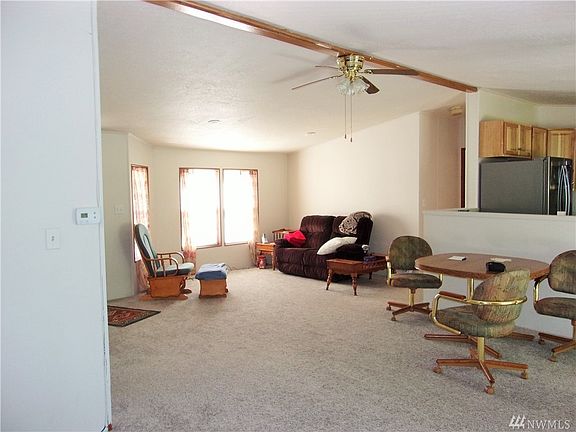 2nd image of 135 Arabian Dr