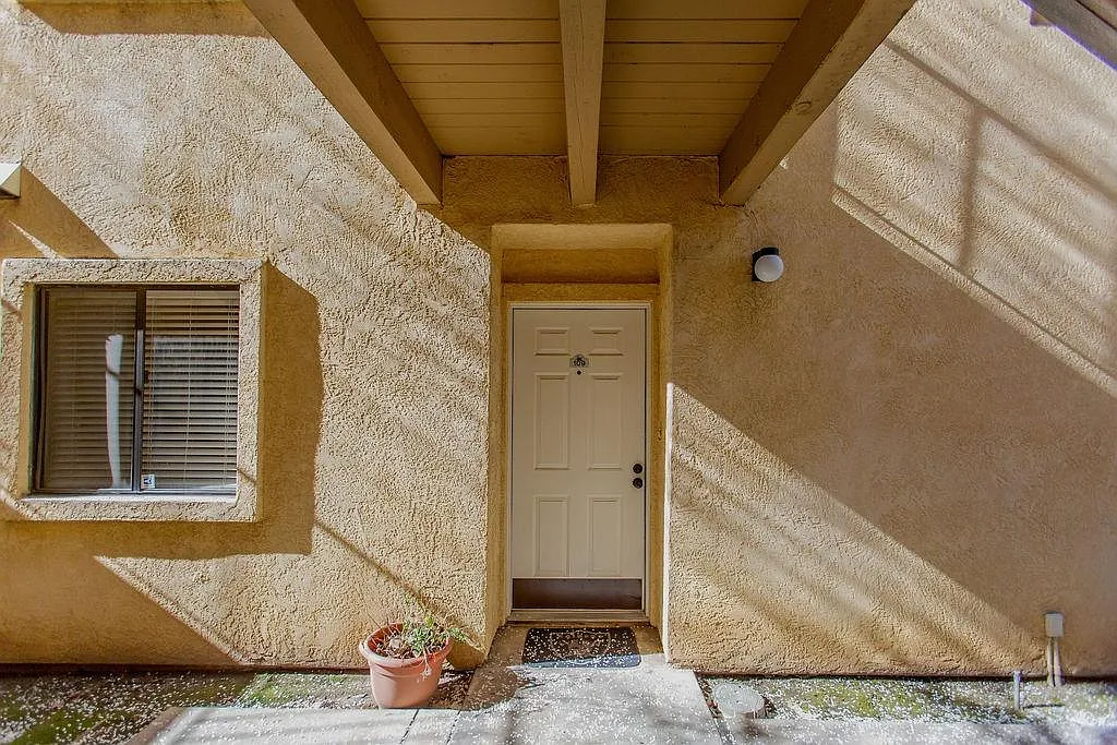 3400 Sullivan Ct APT 109 photo 1
