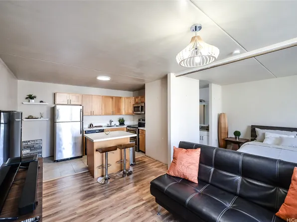 2240 Kuhio Ave APT 1014, Honolulu, HI 96815
