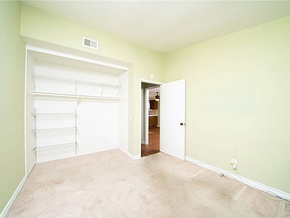 5th image of 10429 Hayford St Unit A