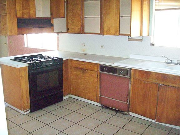 5th image of 252 Wheatland Dr