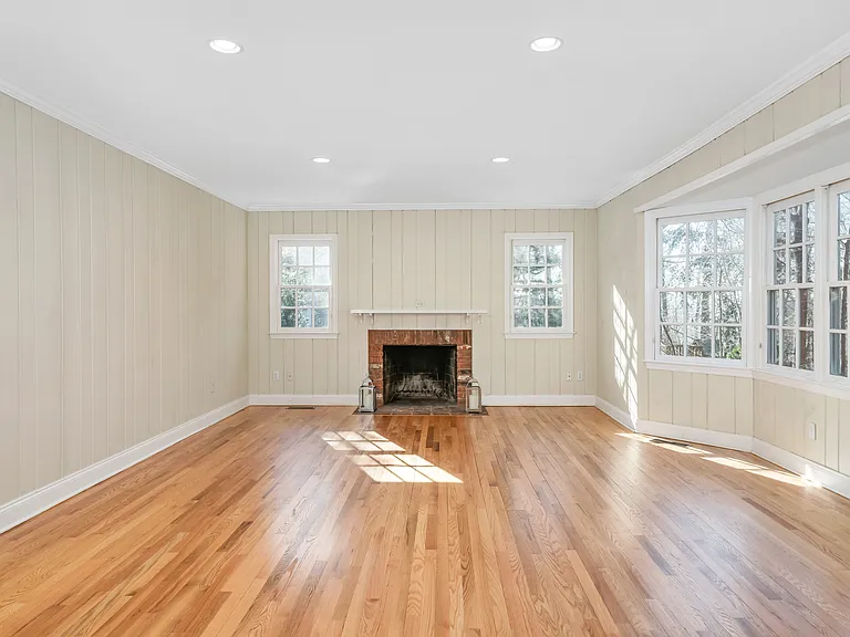 12 Norton Ln — Photo 13