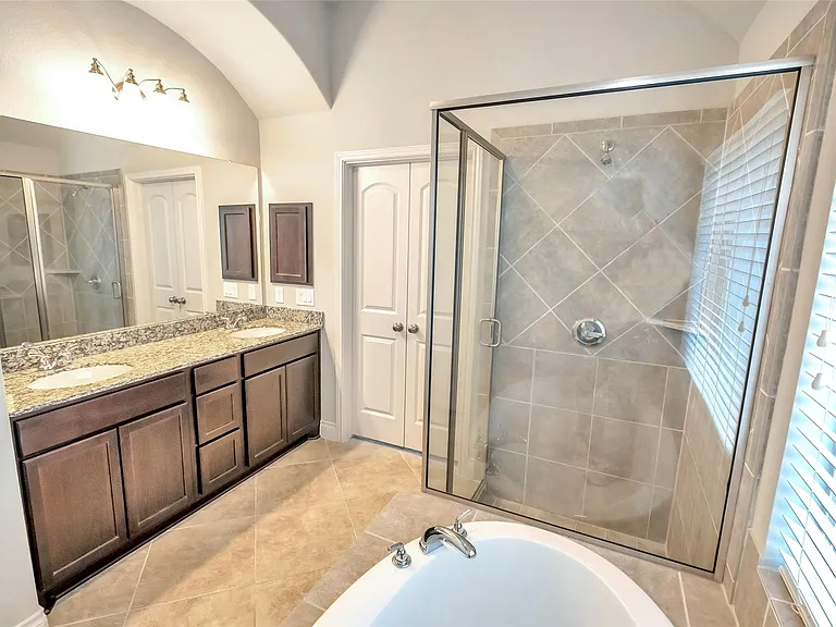2911 River Flower Ln — Photo 18