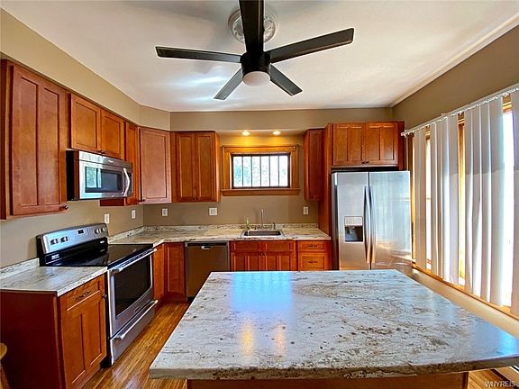 5th image of 4119 McKoon Ave