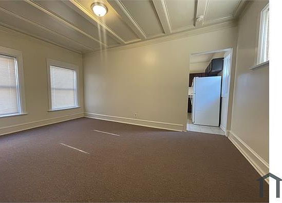 3rd image of 4501 S Michigan Ave #109-3