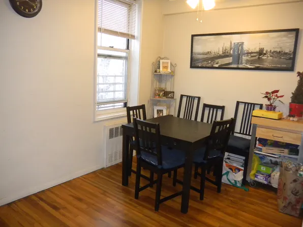 67-50 Thornton Place image 1 of 2