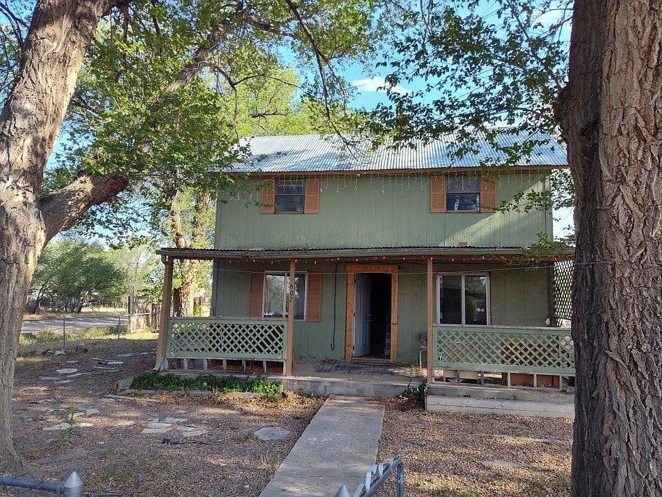 1st image of 602 Leonard Ave