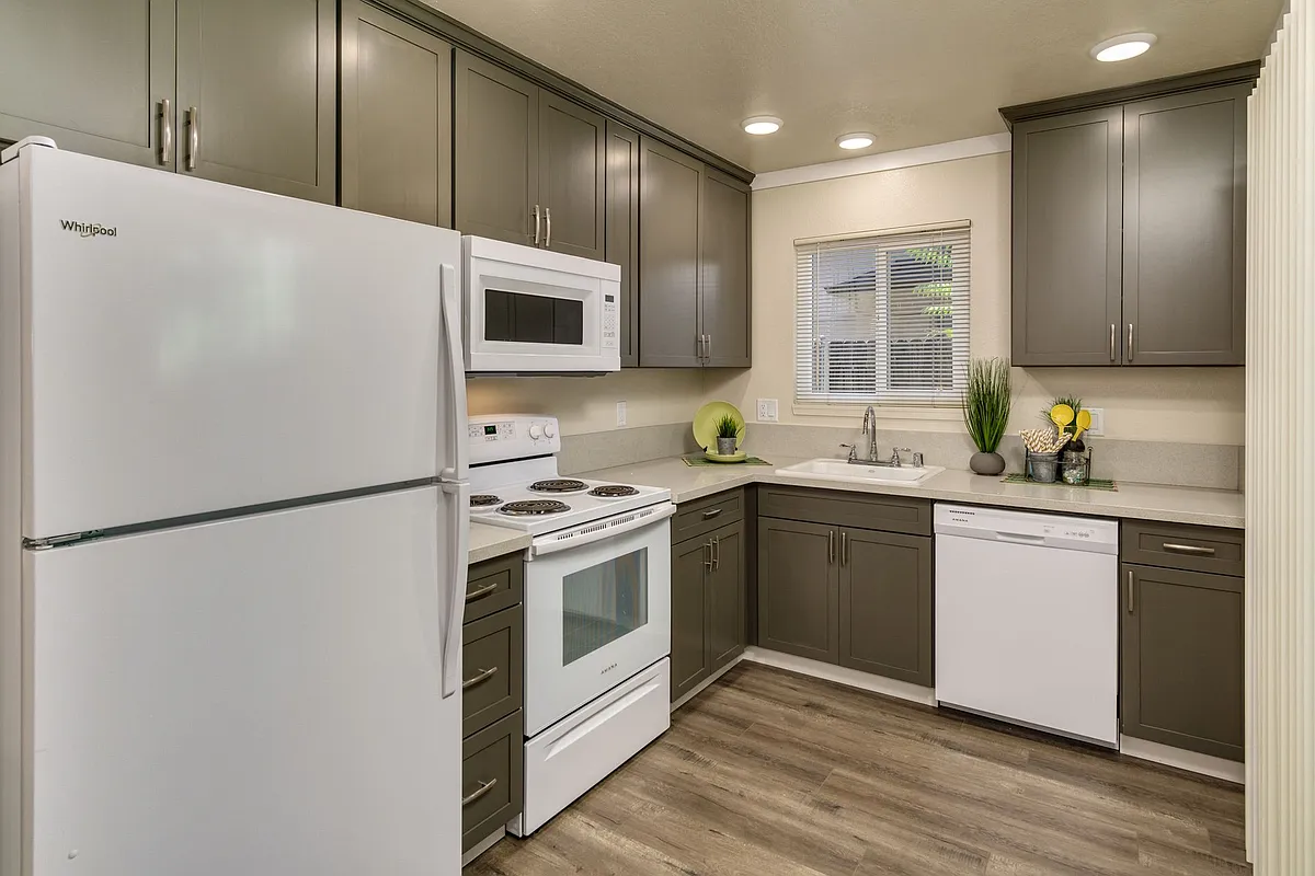 Building Photo - Wright Properties