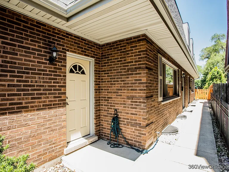 431 N Northwest Hwy #A — Photo 3