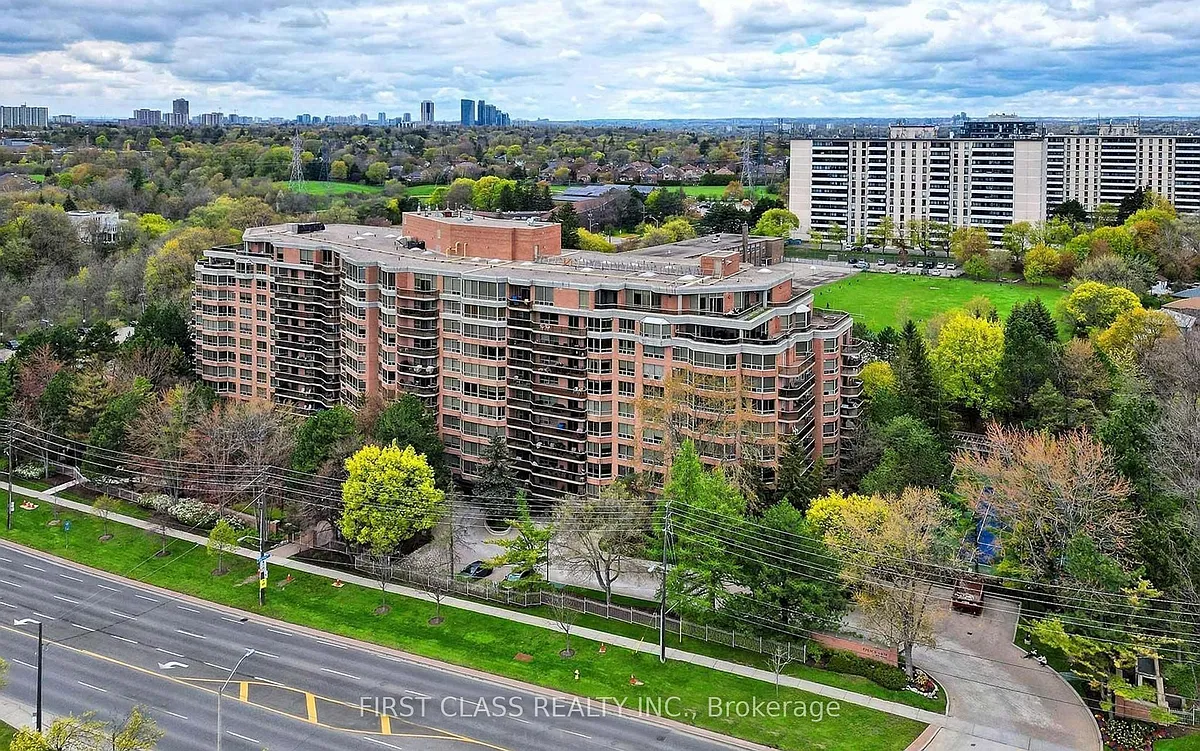 Building Photo - 3181 Bayview Ave #902